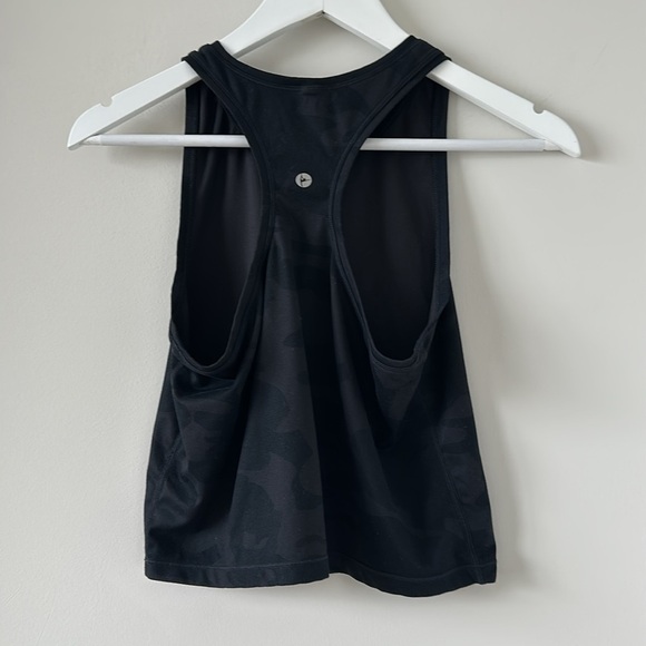 Yogalicious Camo Black Work Out Tank Top Athletic Top Gym Running Drifit Medium - Picture 4 of 4